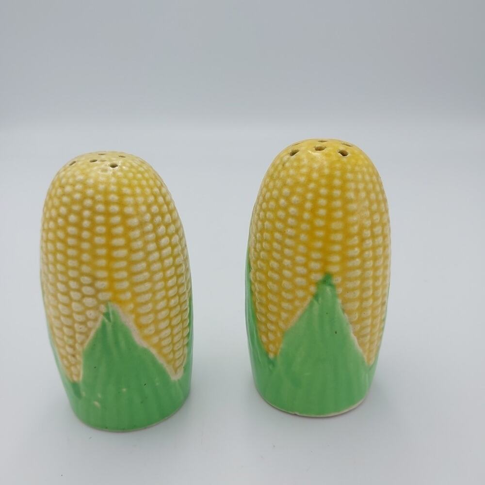 Corn On The Cob‎ Salt and Pepper Shakers Made in Japan Vintage w/ Corks